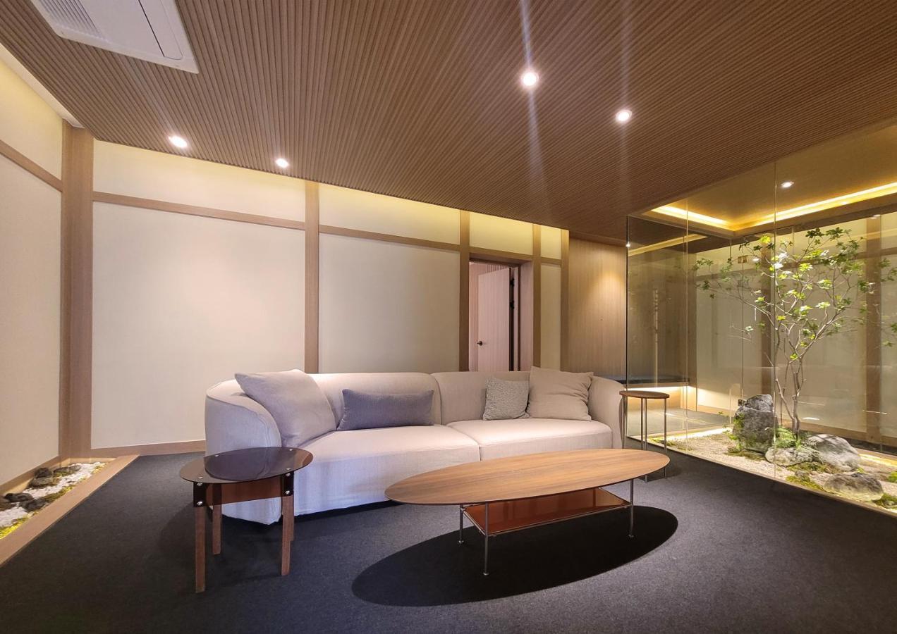 Uh Suite Gyeongju Exterior foto